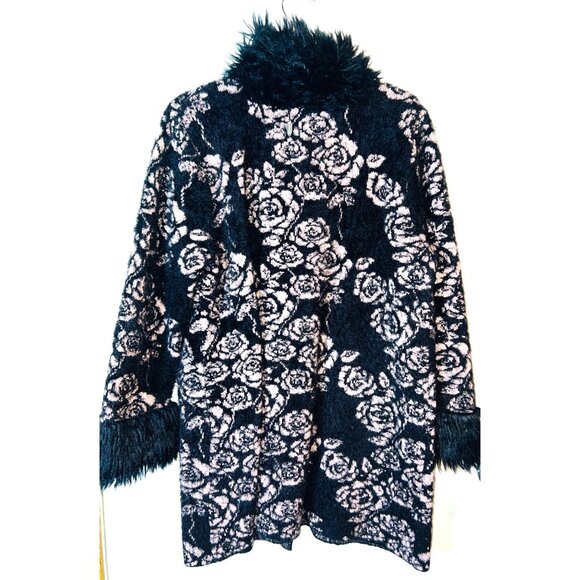 Black Rivet Pink & Black Fuzzy Floral Button-Up Long Coat Faux Fur Front Pockets - Picture 2 of 3